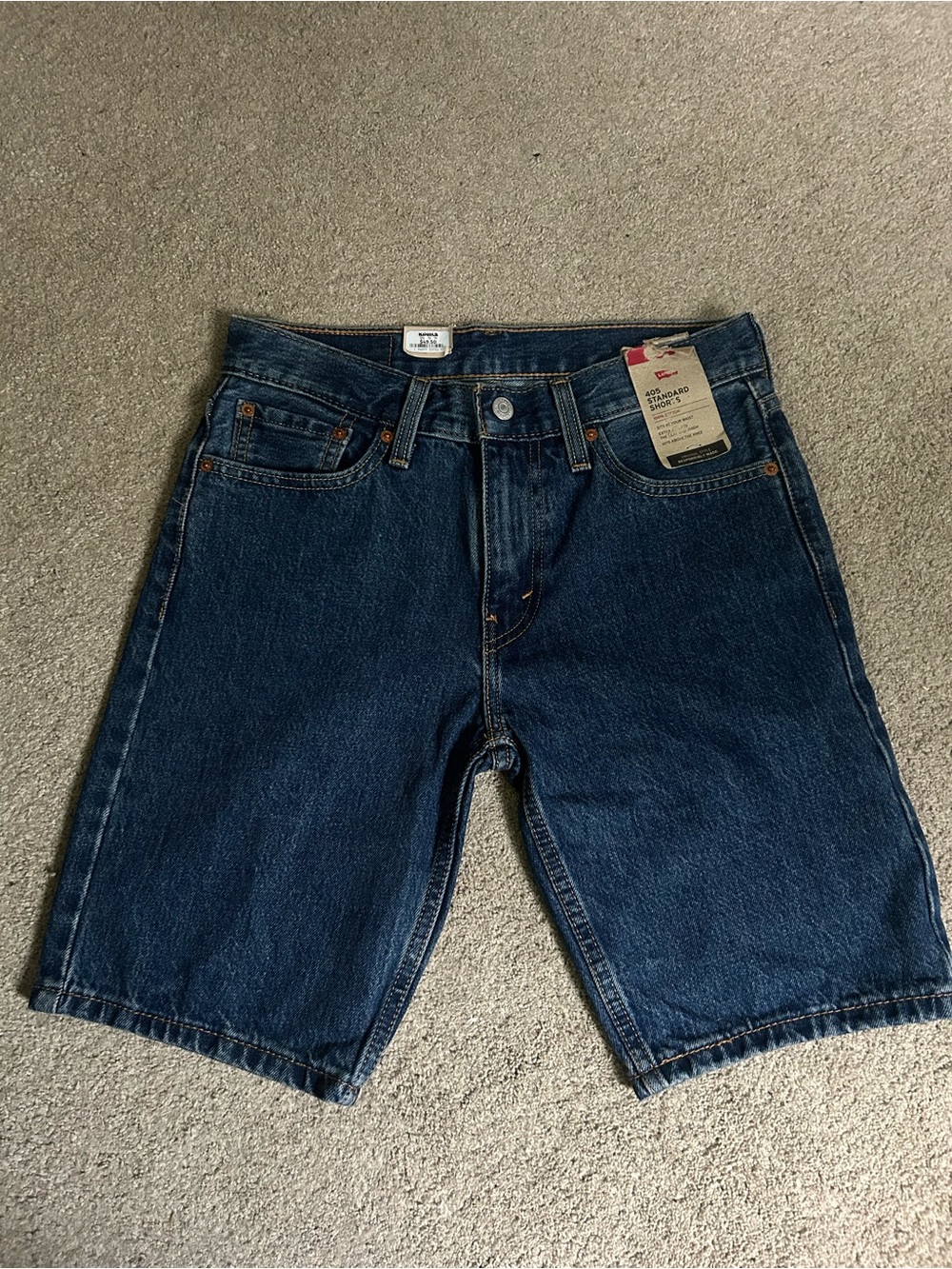 Men’s Levi’s 406 Standard Jean Shorts size: 29
